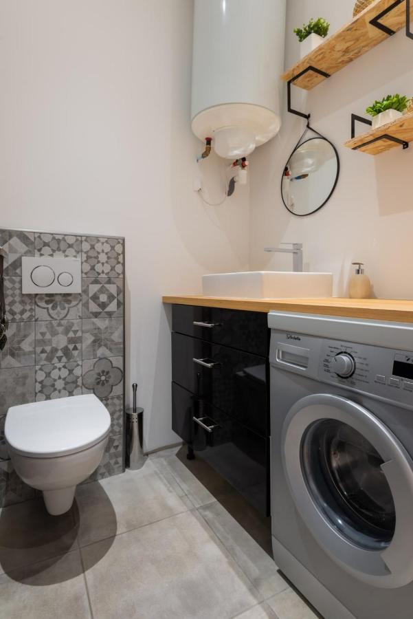 Latelier 2Br W Ac At 4 Min From The Beaches Of Old Nice Welkeys Luaran gambar